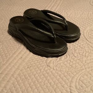 Missguided Black Platform Flip Flops